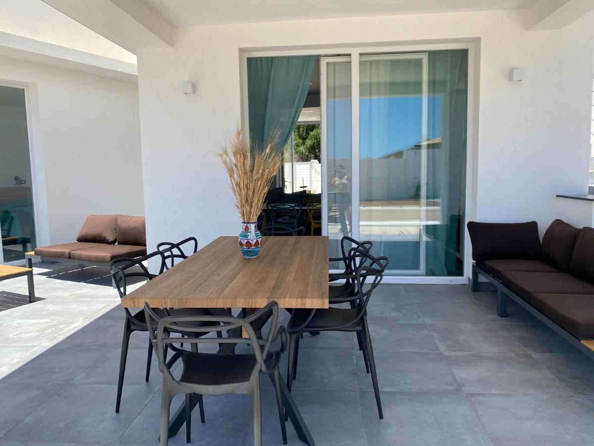 Villa La Perla Bianca Porto Palo Esterno foto