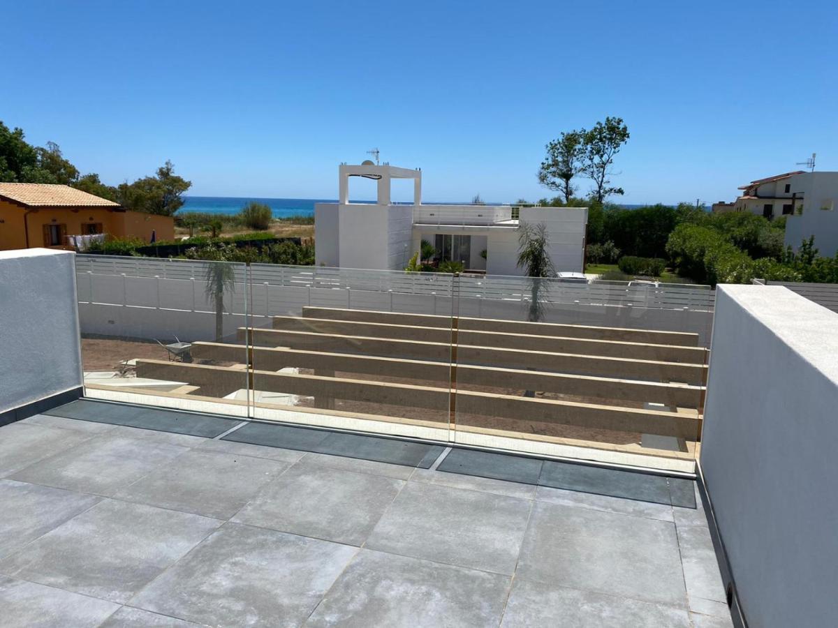 Villa La Perla Bianca Porto Palo Esterno foto