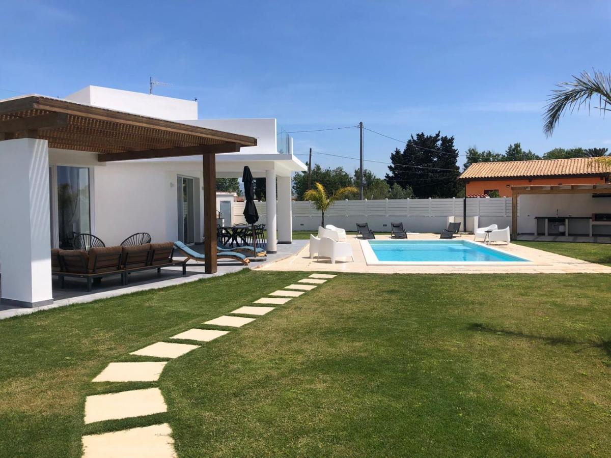 Villa La Perla Bianca Porto Palo Esterno foto