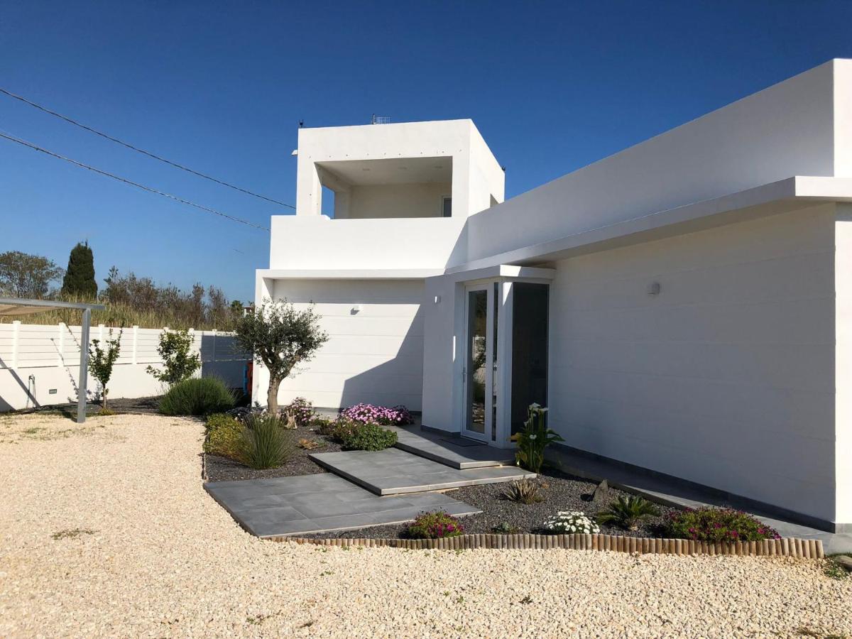 Villa La Perla Bianca Porto Palo Esterno foto