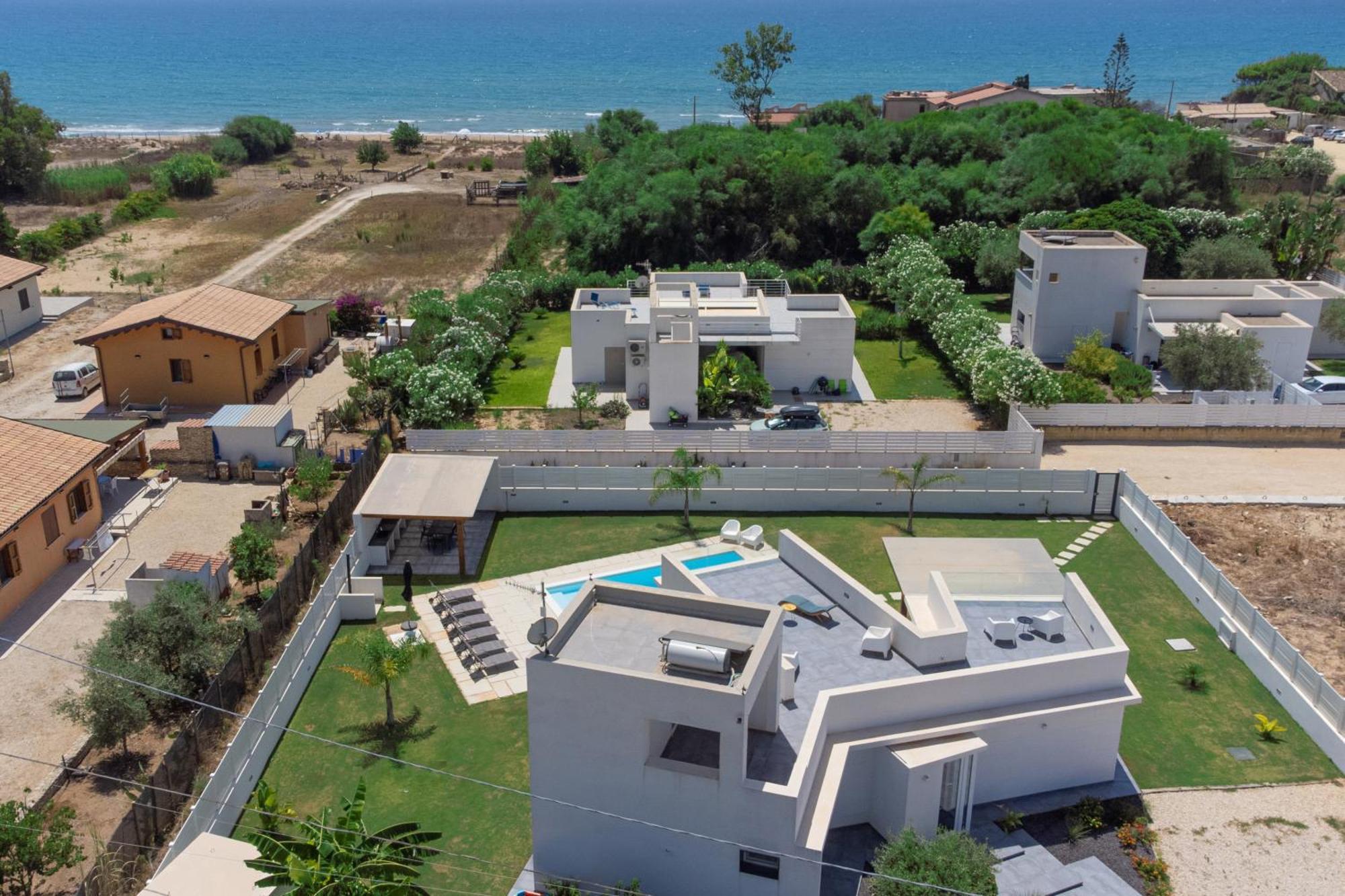 Villa La Perla Bianca Porto Palo Esterno foto